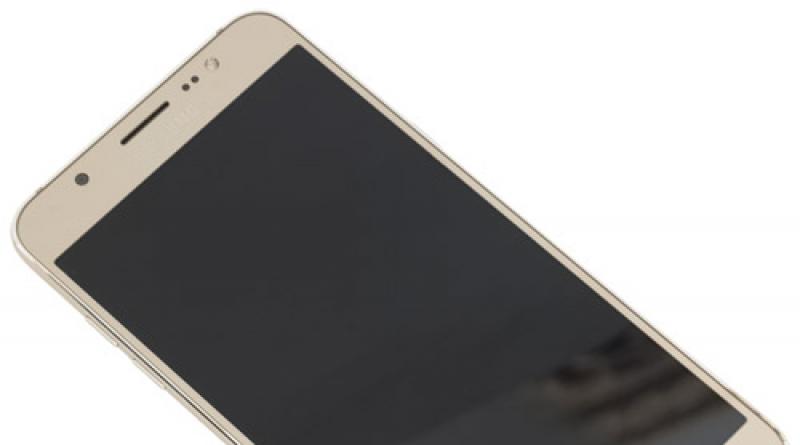 Samsung Galaxy J7 (2016) - un smartphone qui tient la charge pendant longtemps Informations sur la marque, le modèle et les noms alternatifs de l'appareil spécifique, le cas échéant